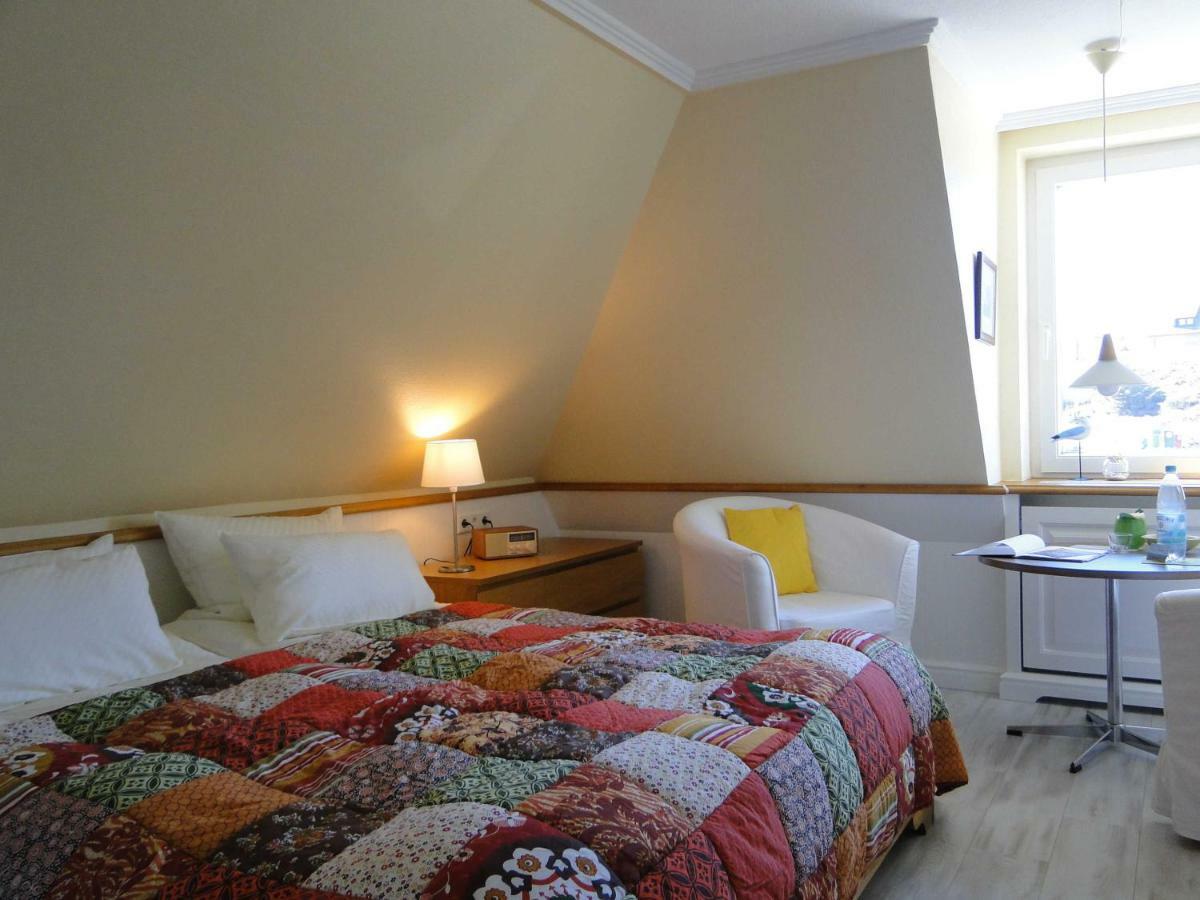 Gaestehaus Friedeburg * Sylt